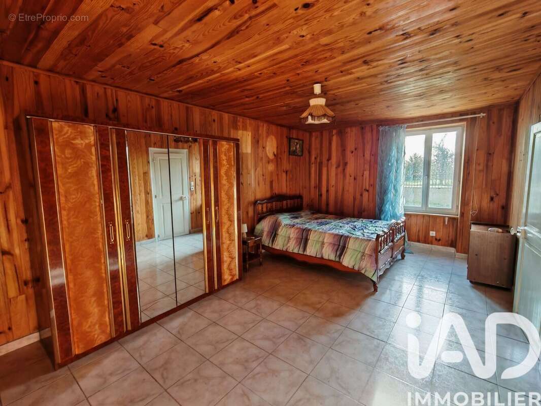 Photo 6 - Maison à THEVET-SAINT-JULIEN