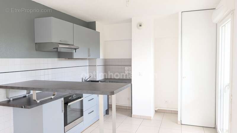 Appartement T3 lumineux avec balcon vue dégagée et 2 places de parking dans résidence sécurisée - photo 5