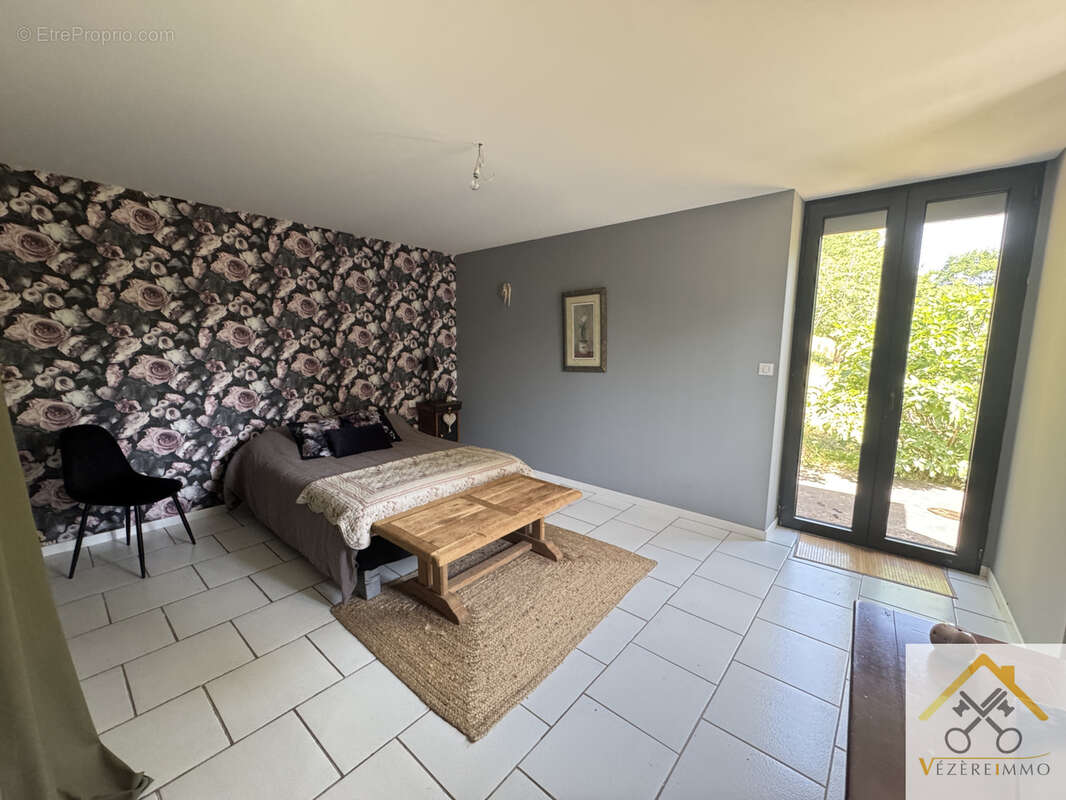 Maison à SAINT-CYPRIEN