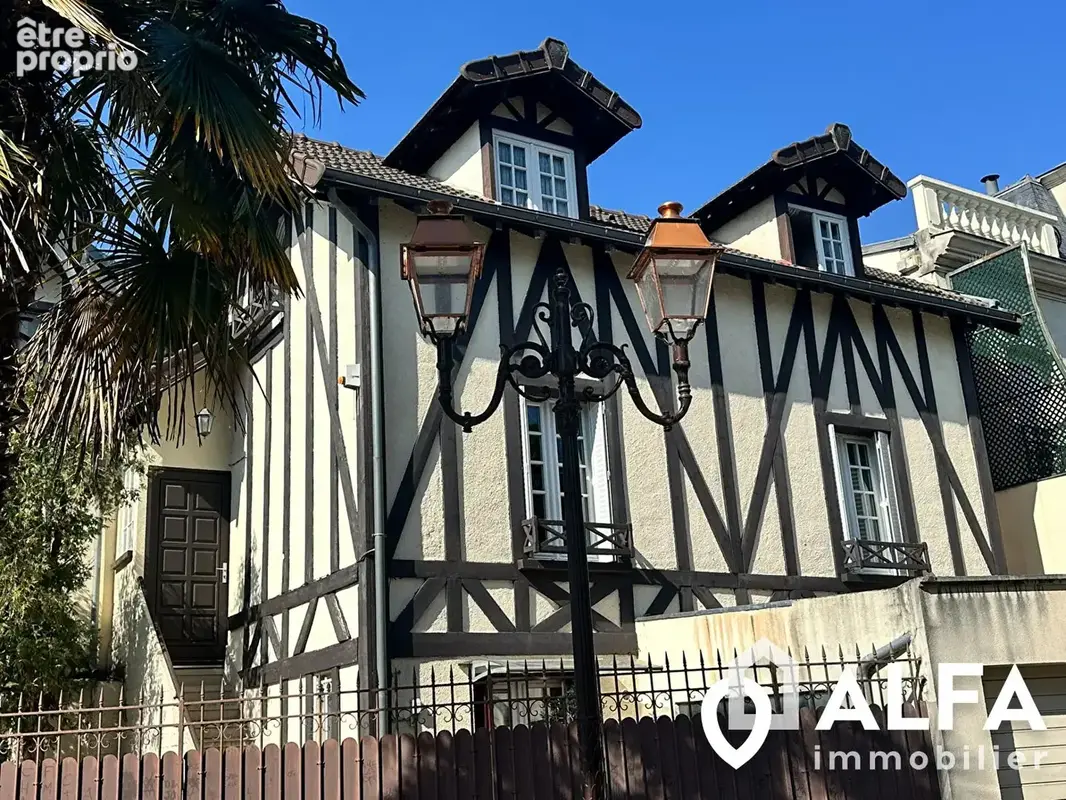 Maison  avec Berges de lac - Enghien Les Bains 11 pièce(s) 241 m2 - 410 m2 de terrain - photo 1