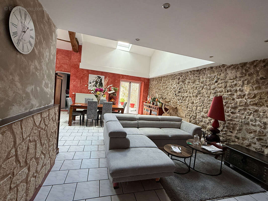 Maison à COLOMBEY-LES-BELLES