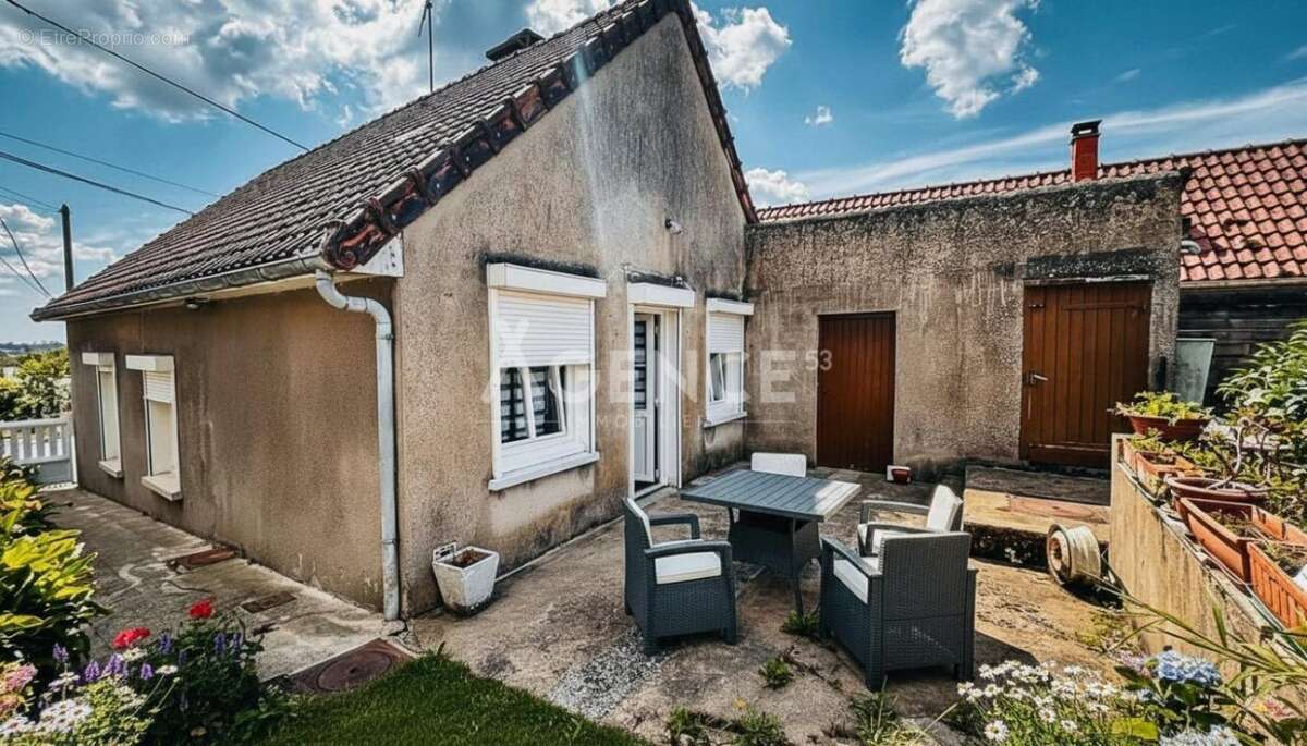 Maison à EPERLECQUES