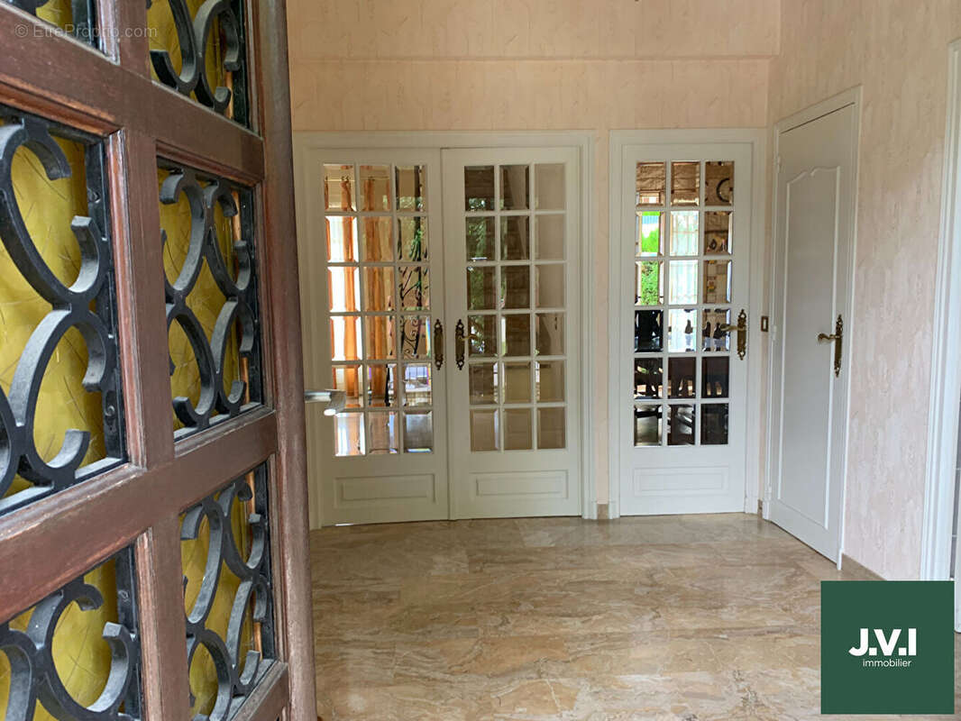 Maison à MONTMORENCY