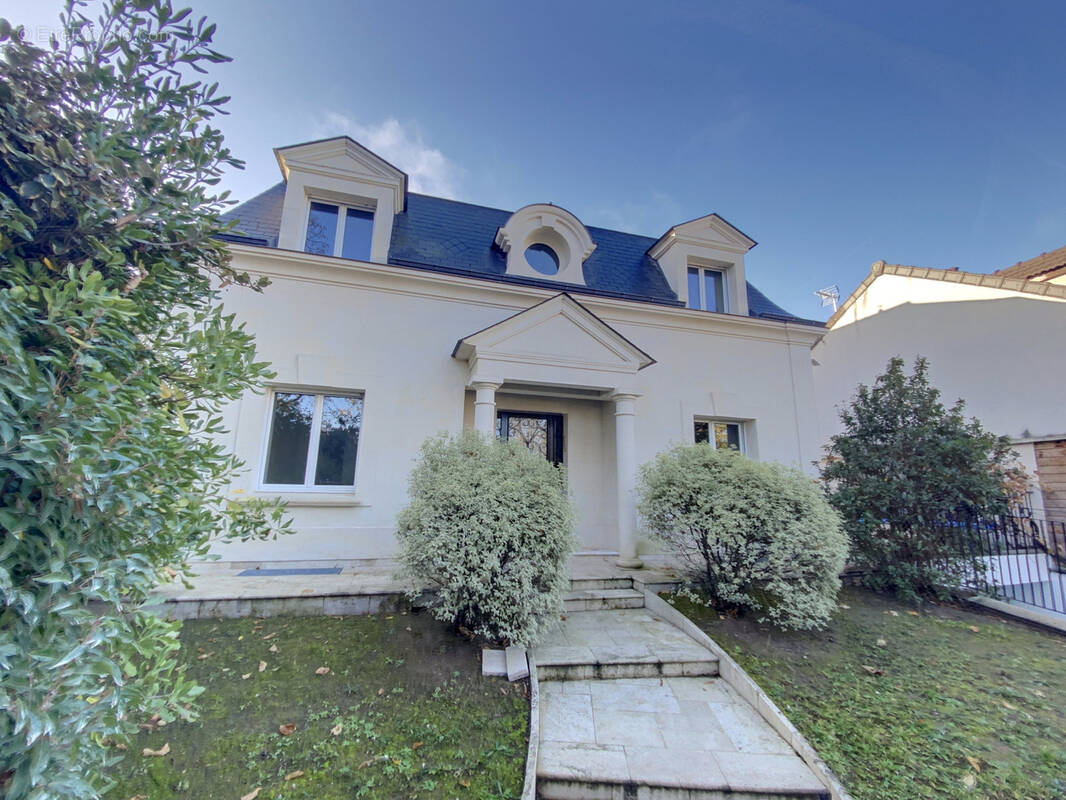 Maison à RUEIL-MALMAISON