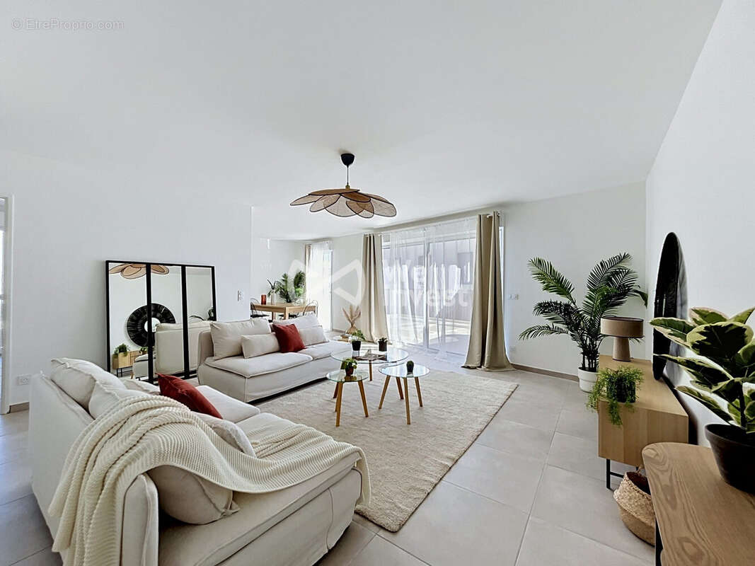Appartement à MAUGUIO