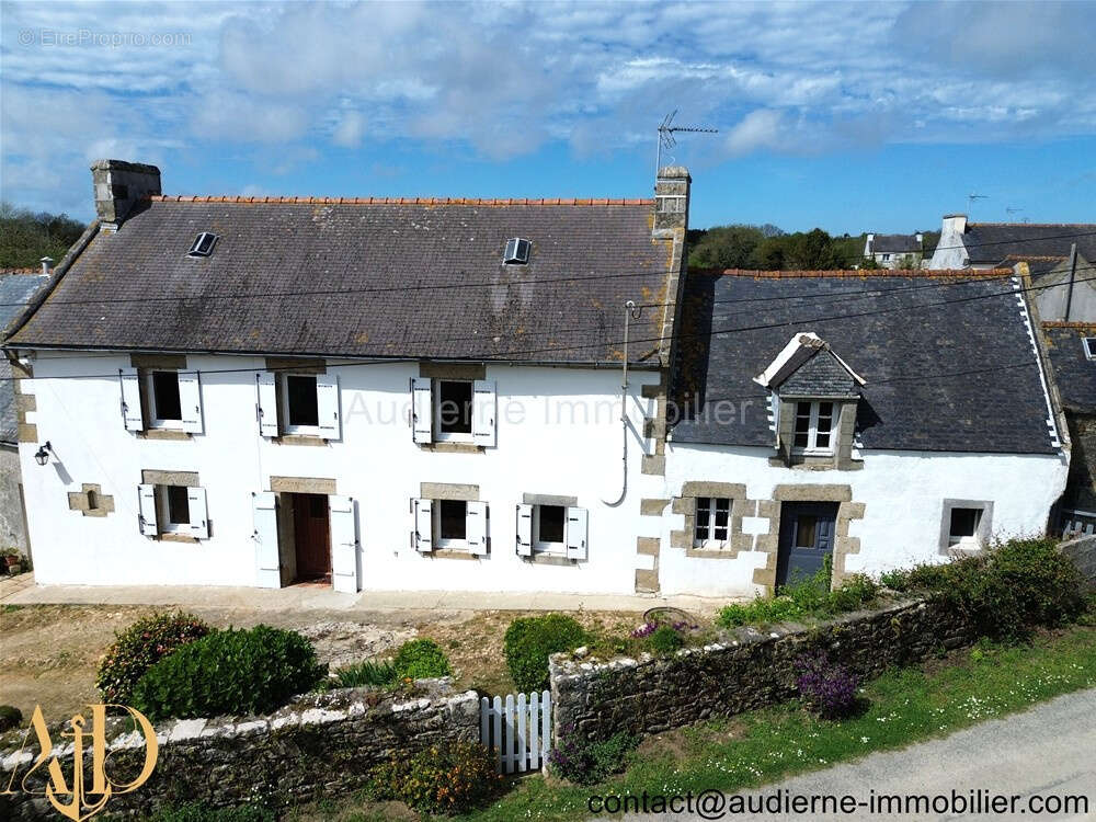 Maison à AUDIERNE