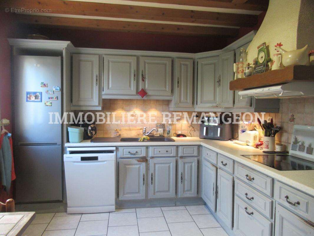 Maison à YVOY-LE-MARRON