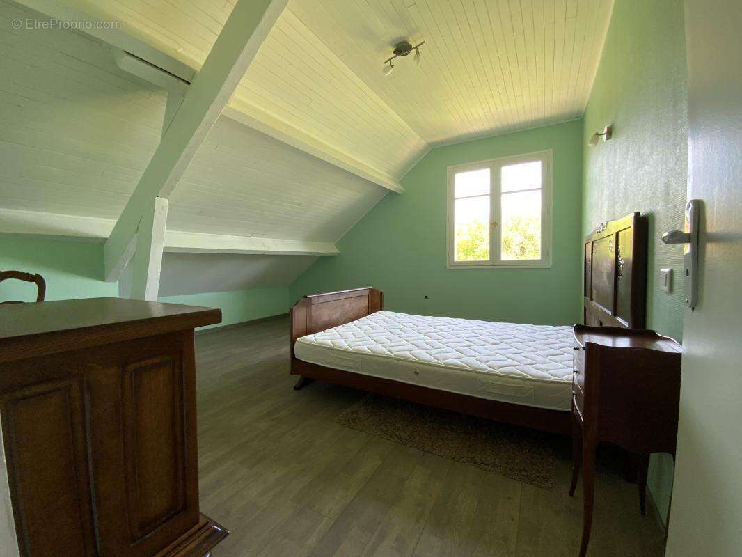 Maison à SAINT-YRIEIX-LA-PERCHE