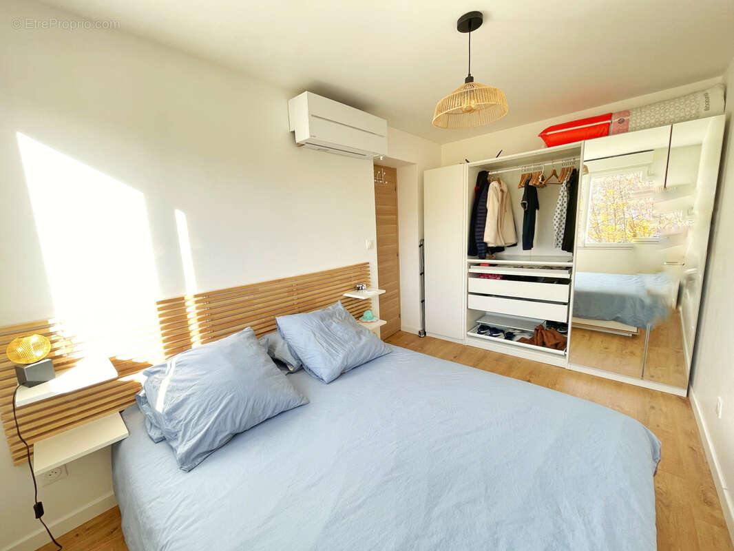 Appartement à PIERRE-BENITE