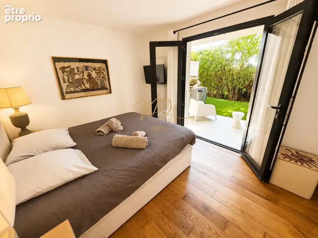 Villa avec piscine à débordement et vue mer   La Croix-Valmer - photo 10