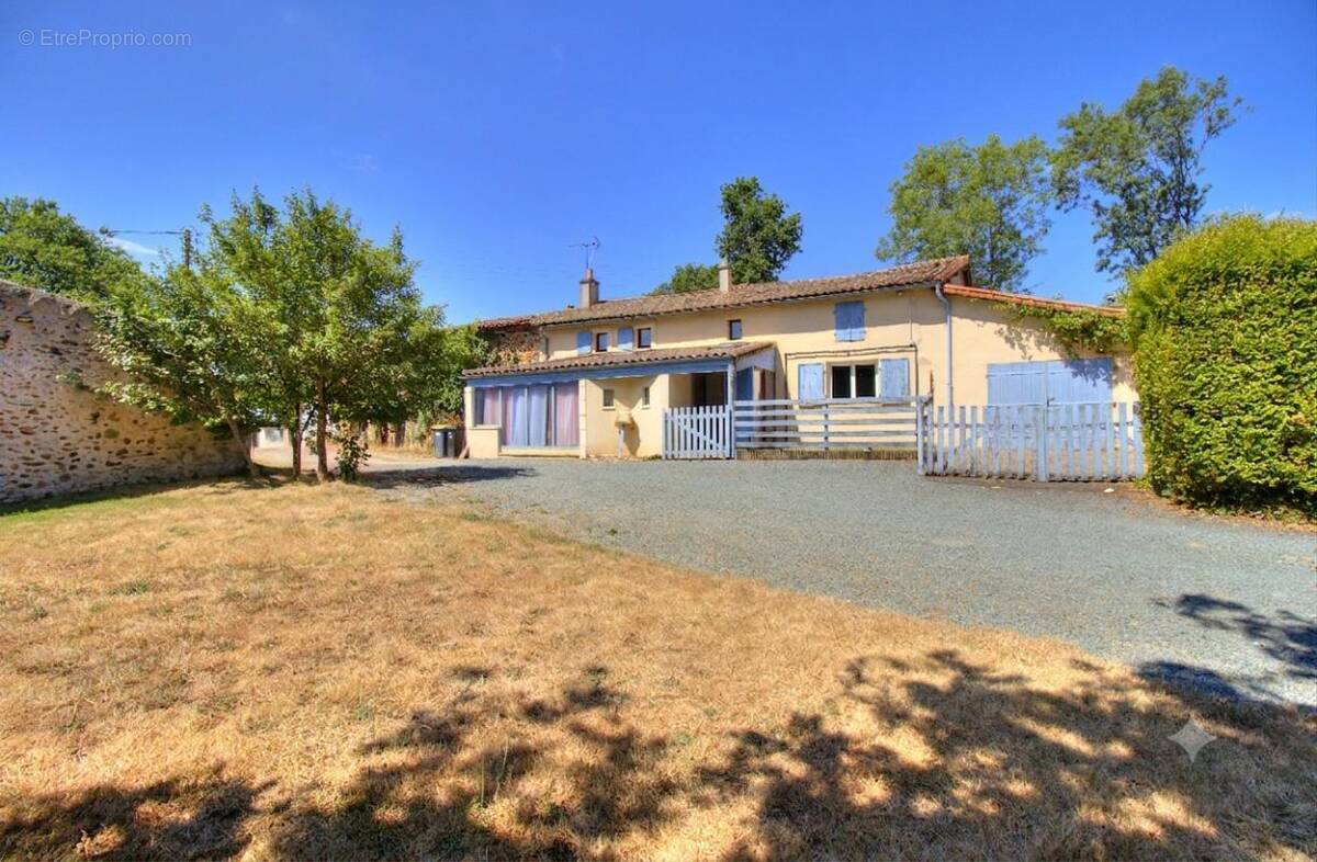 Maison à VERRUYES