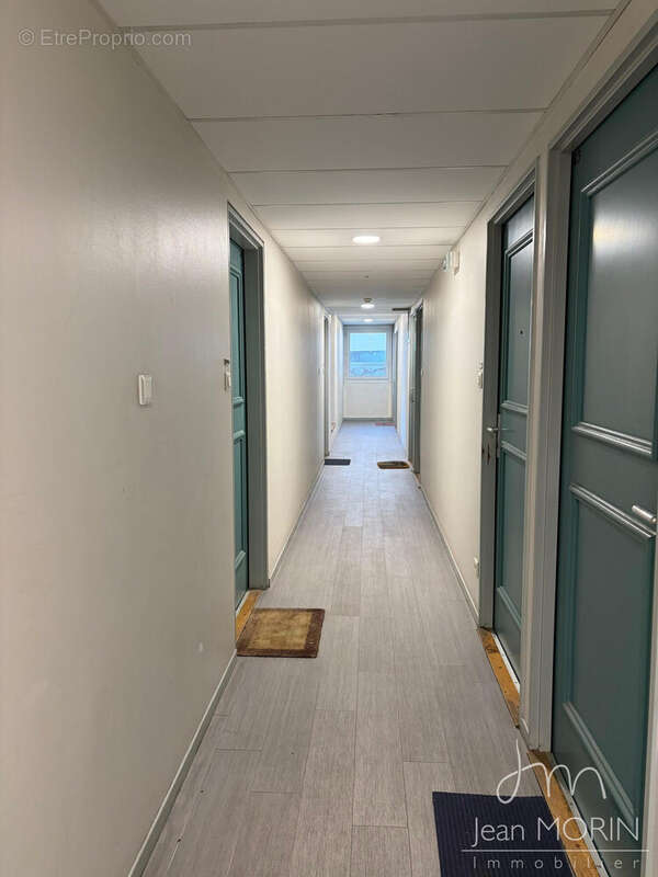 COULOIR DU 4ème - Appartement à LYON-8E