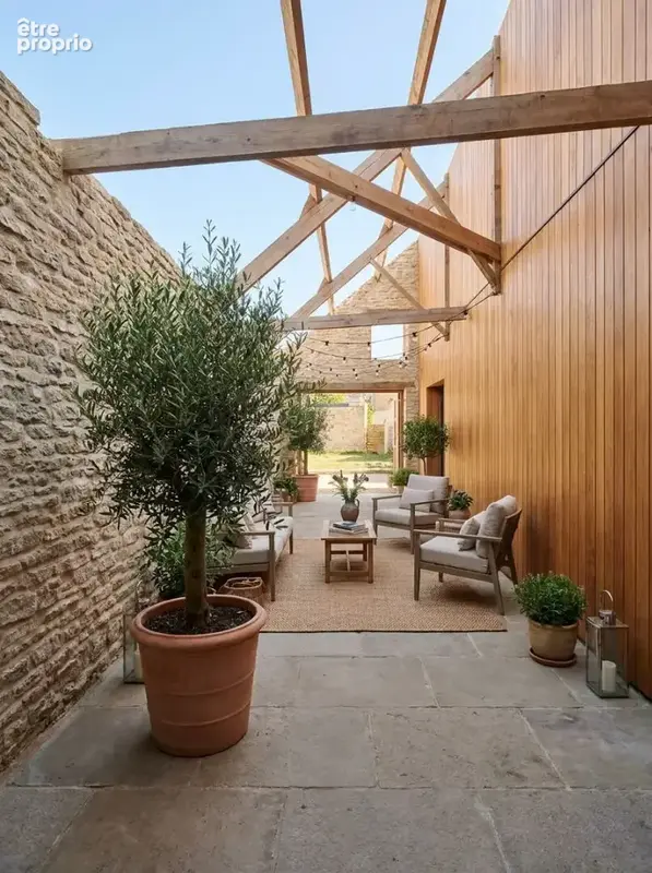 Maison familiale de 88 m2 - 4 chambres - grand garage/atelier - en plein bourg - photo 2