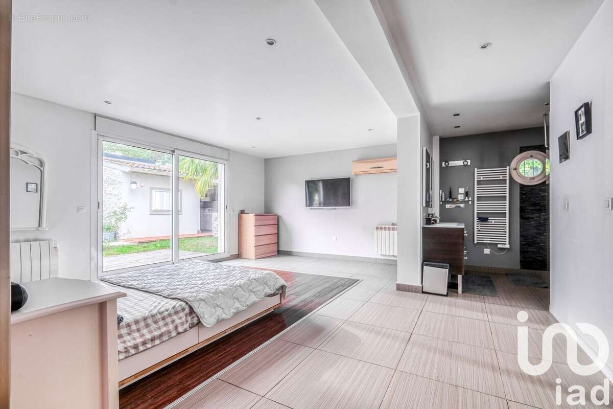 Photo 8 - Maison à LA QUEUE-EN-BRIE