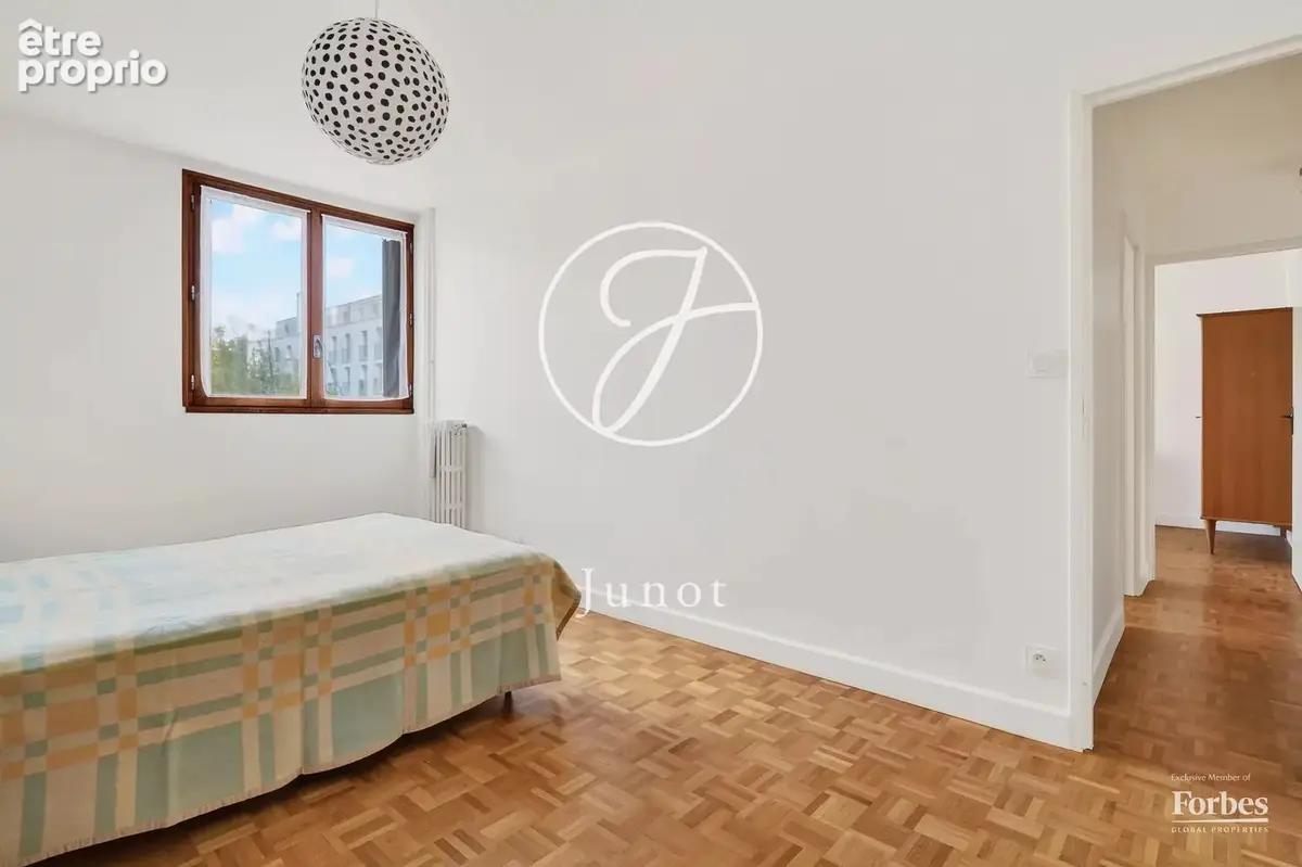 Versailles - MONTREUIL - Appartement familial - 110 m² - 3 chambres - Balcon - photo 9