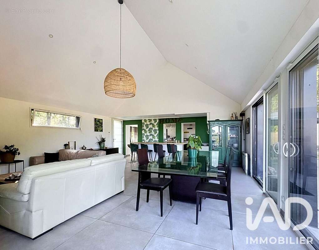 Maison 157 m² à Betton  - photo 4