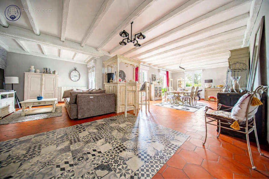 Demeure d'architecte, 8 chambres, piscine couverte - photo 8