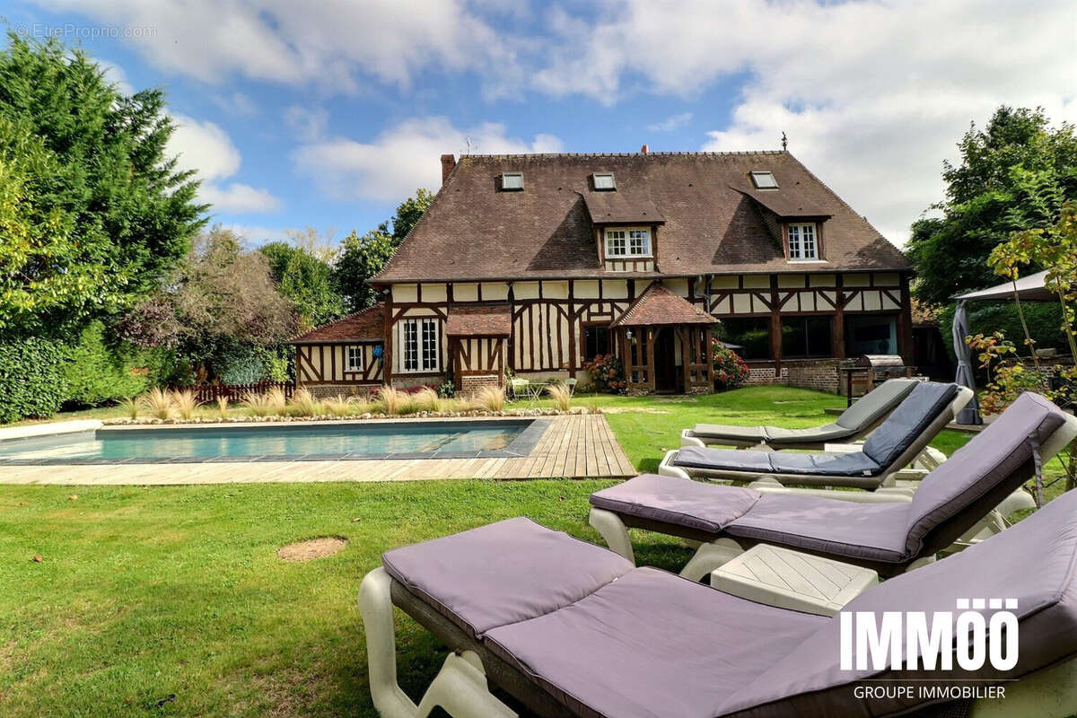 Maison à MANNEVILLE-SUR-RISLE