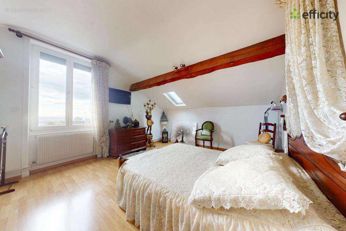 Maison à CALUIRE-ET-CUIRE