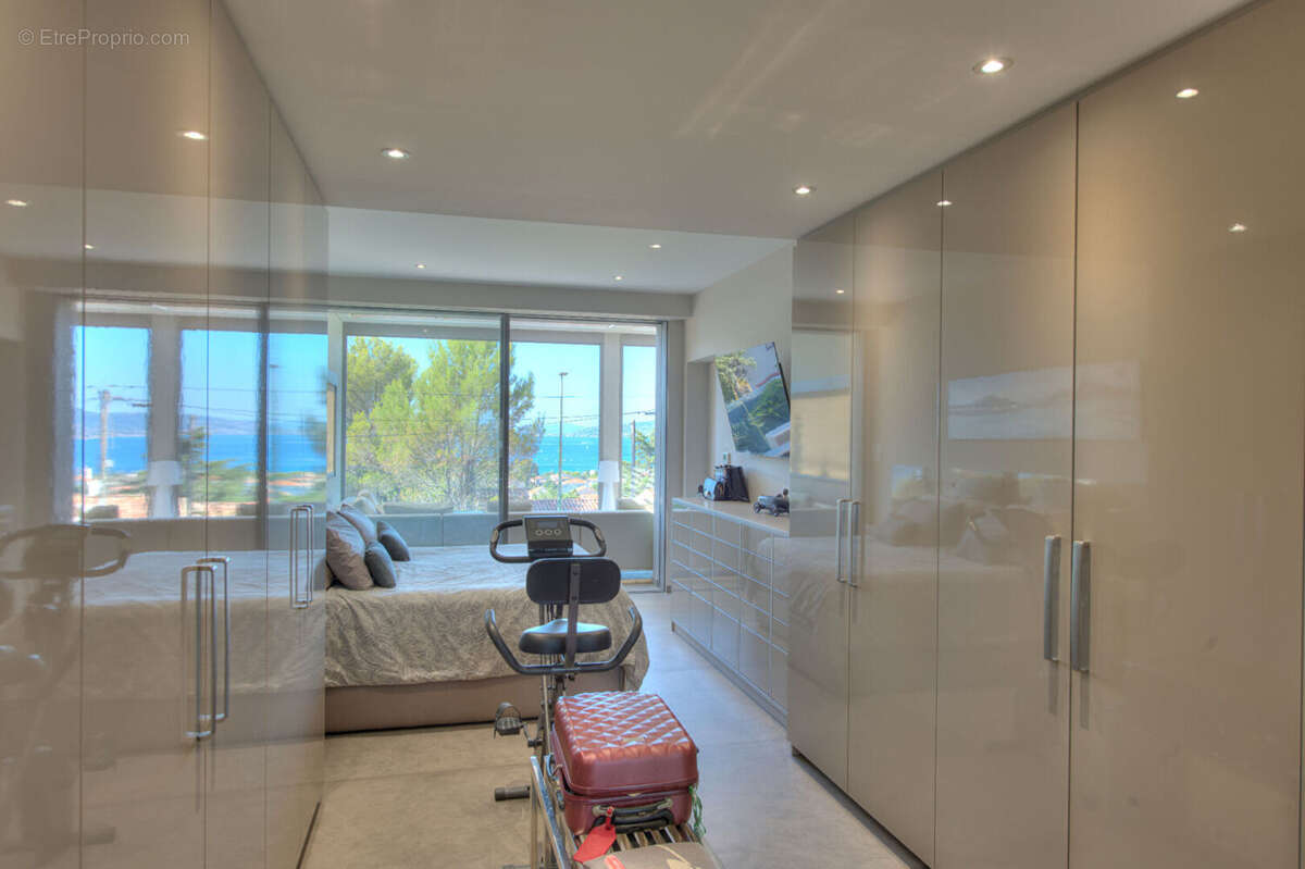 Nouveauté, villa avec superbe vue mer proche centre ville - photo 14