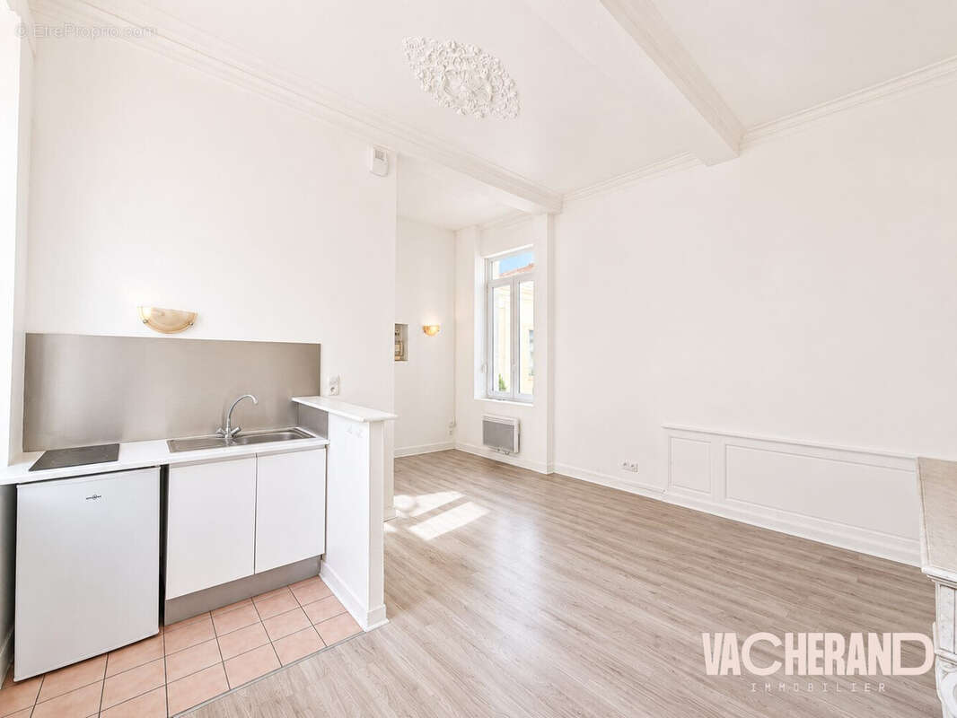 Appartement 28 m² à Lille  - photo 3