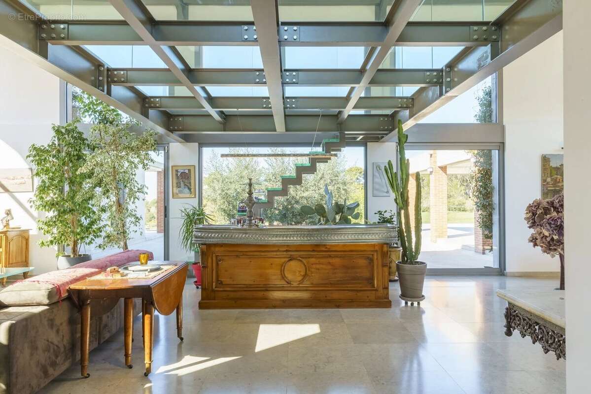 Maison 460 m² à Bouc-Bel-Air  - photo 6