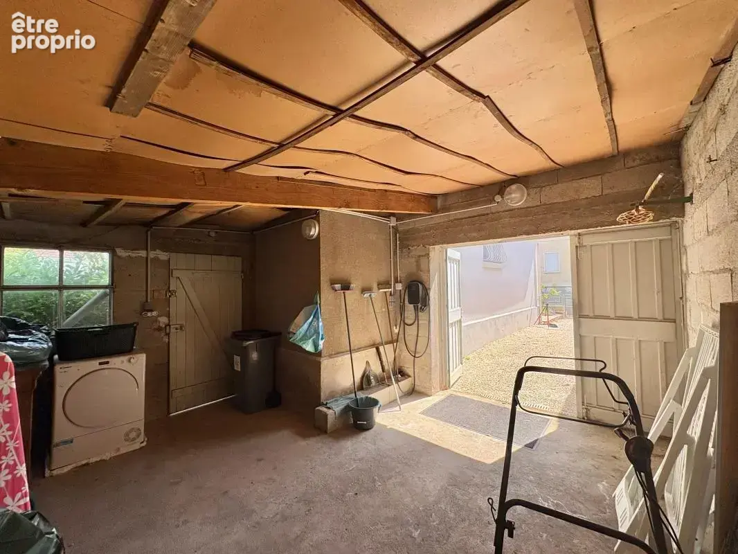 Maison rénovée 3 chambres – Garage, jardin, sous-sol, et combles aménageables - photo 18