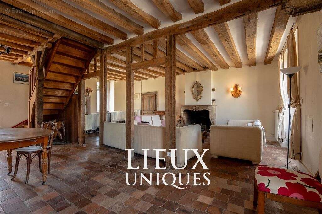 Lieux uniques ® x propriétés privées ®  ancien presbytère de 183 m² terrain de 183 m² - cloyes (41) - photo 19
