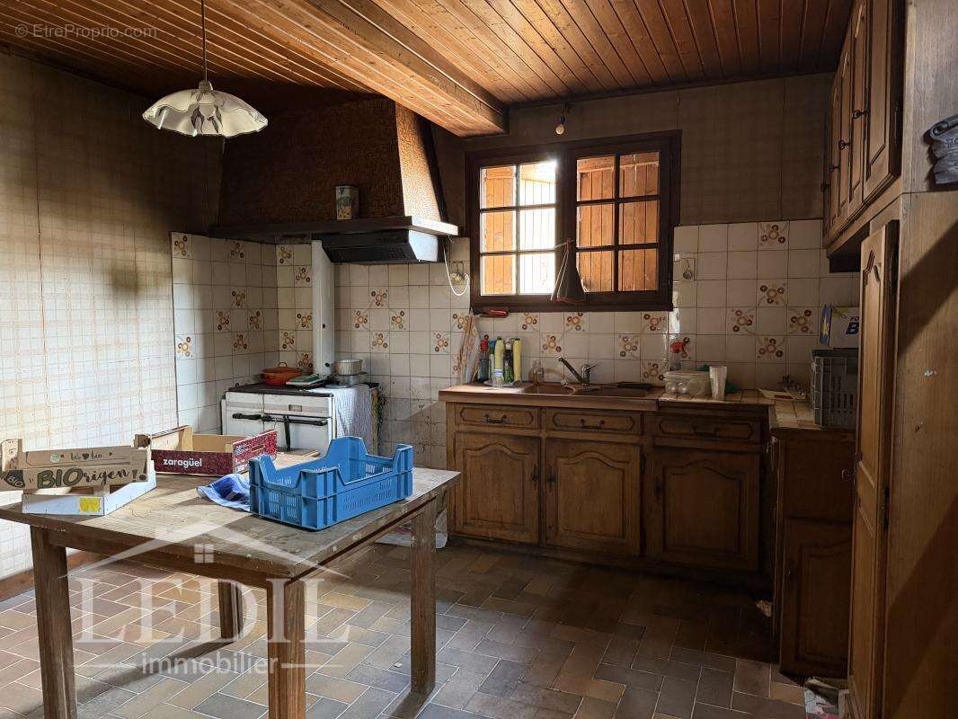 Maison avec jardin et dépendances - photo 7