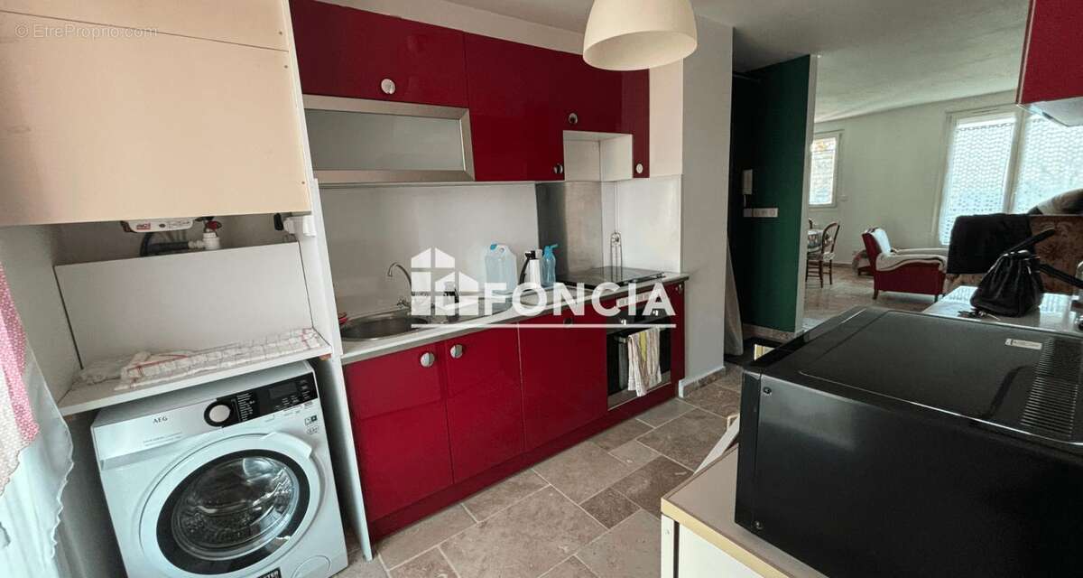 Appartement à DECINES-CHARPIEU