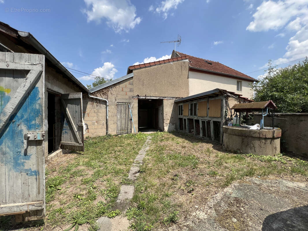 Maison à COMMENTRY