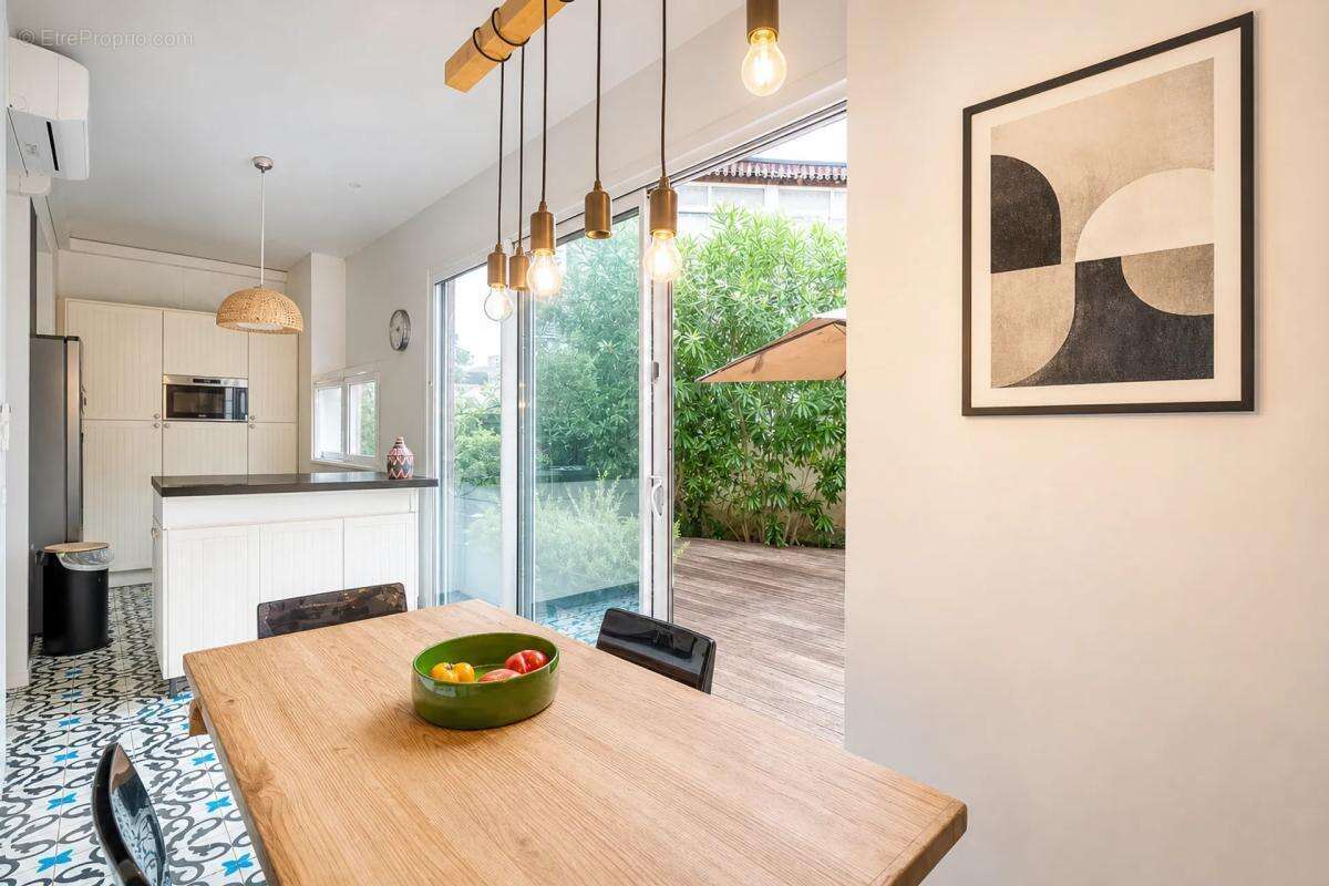 Appartement de 4 pièces de 123 m² à Bordeaux - photo 5