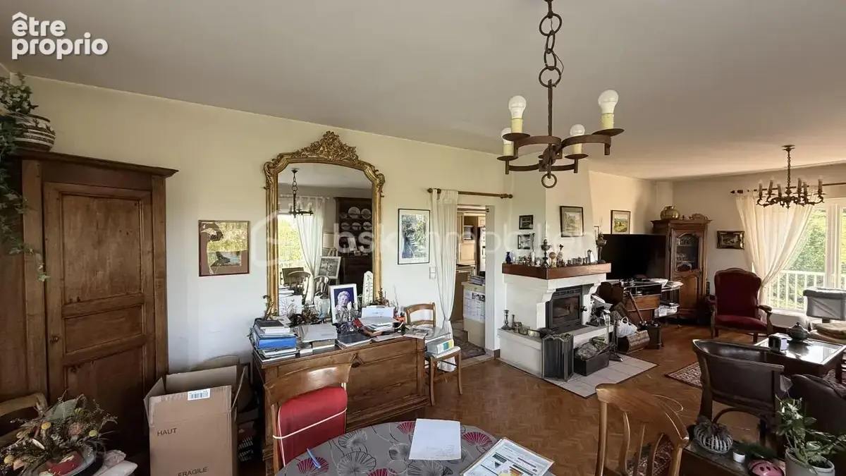 Aubeterre-sur-Dronne - Maison rénovée 148 m², vue panoramique et piscine - photo 3