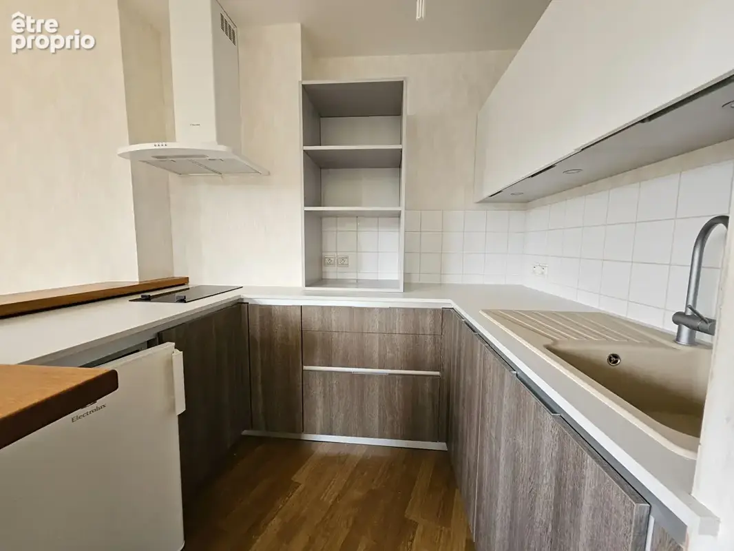 Dinan centre : appartement T2 lumineux avec ascenseur. vue degagée et garage - photo 6