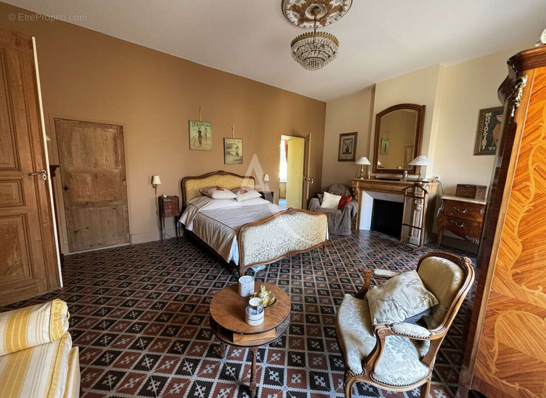 Maison à LUC-SUR-ORBIEU