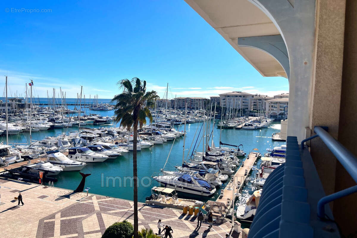 Appartement à FREJUS