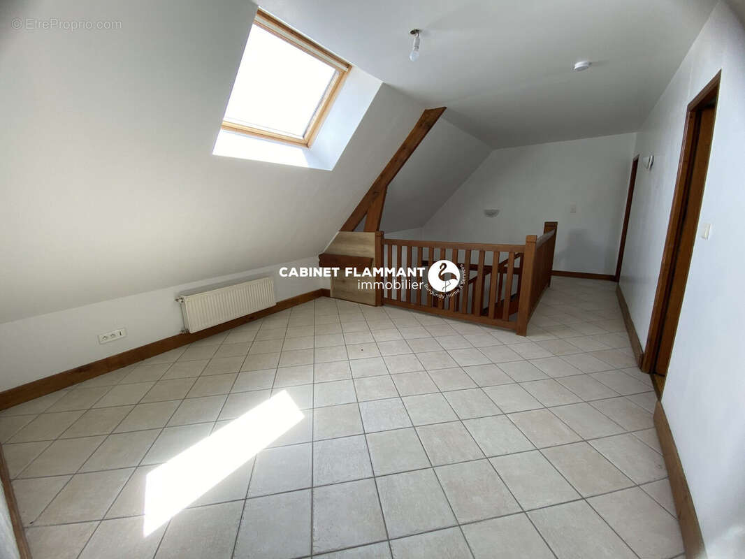 Maison 147 m² à Eringes  - photo 8