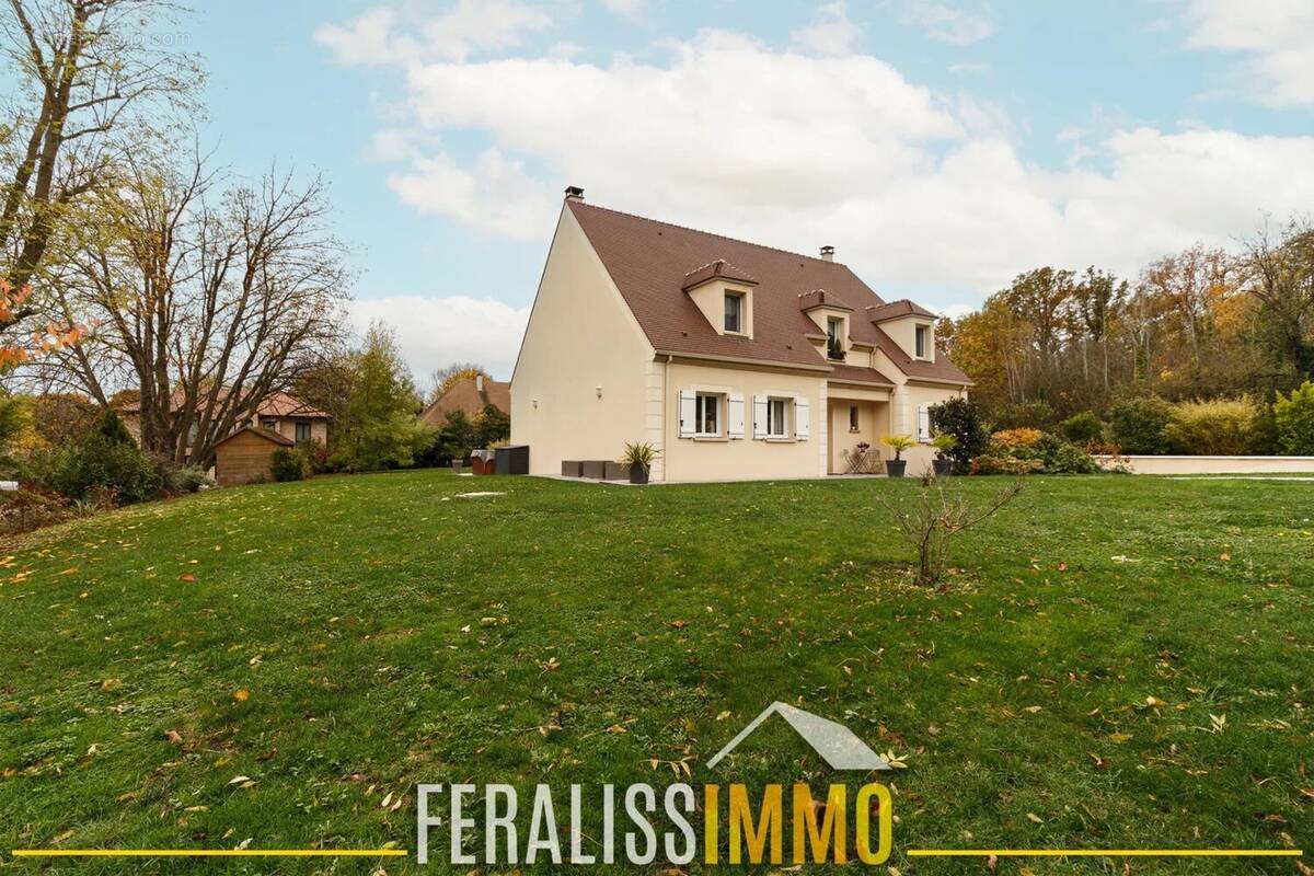 Maison à VAUX-SUR-SEINE