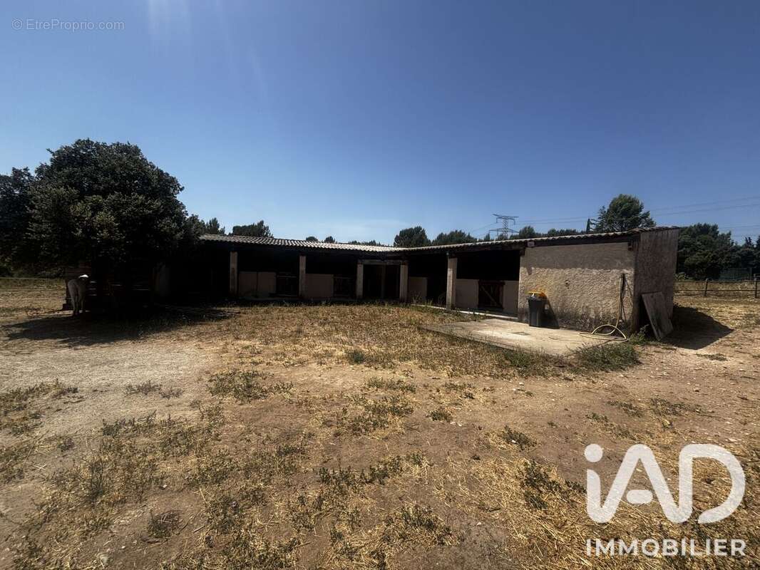 Maison 143 m² à Aramon  - photo 5
