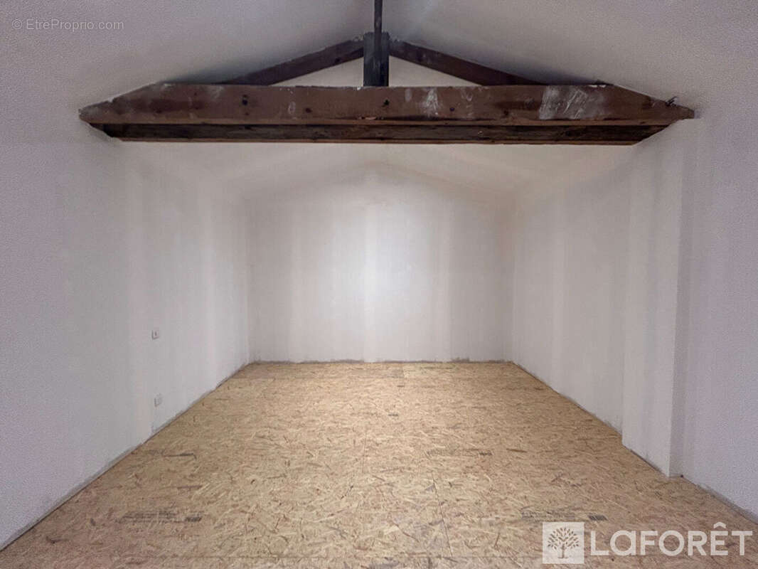 Maison Moustey 8 pièces 220M2- Fort potentiel - photo 10