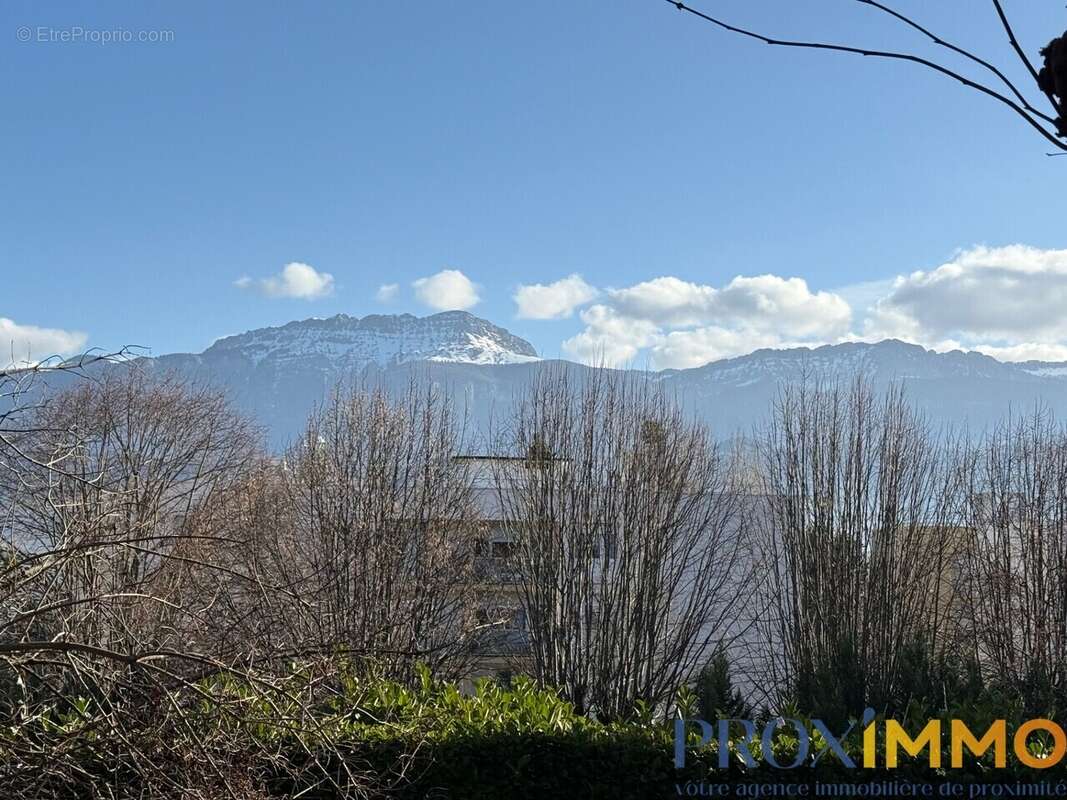 Terrain à VOIRON