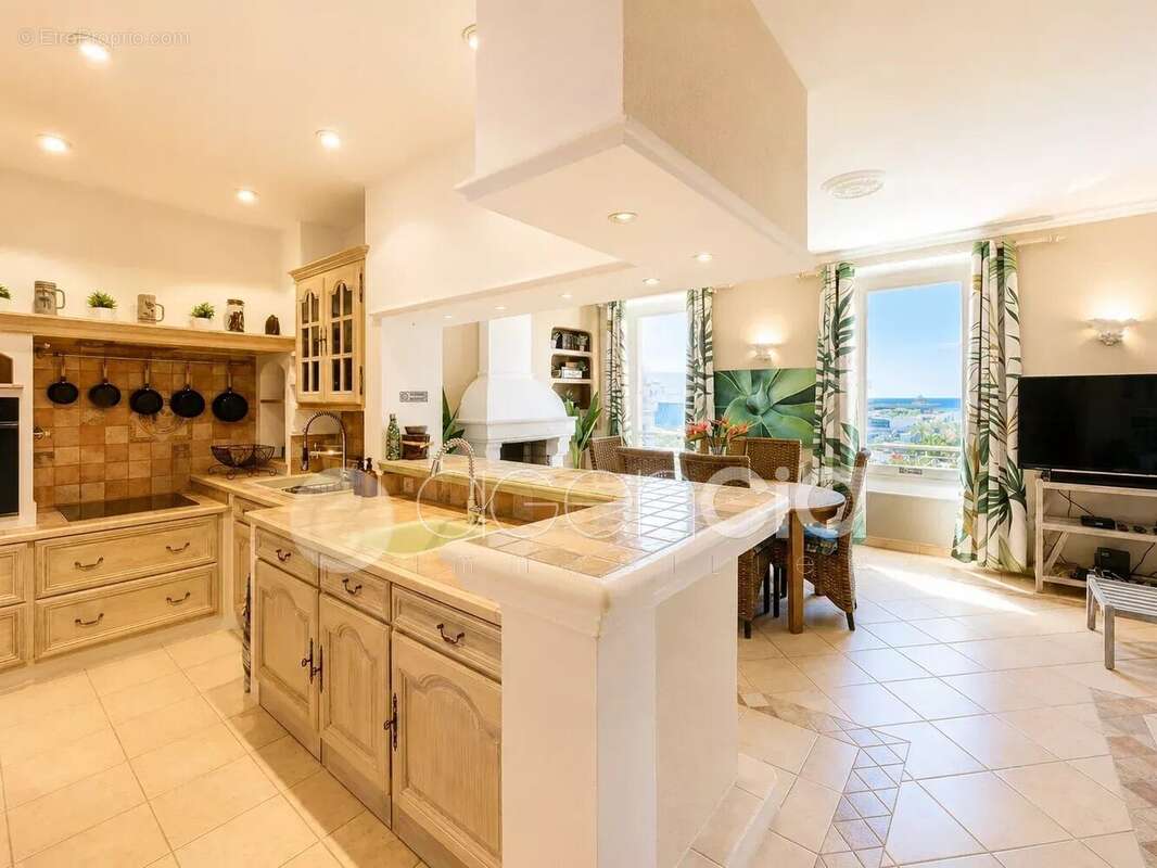 Appartement en dernier étage avec vue mer - photo 6