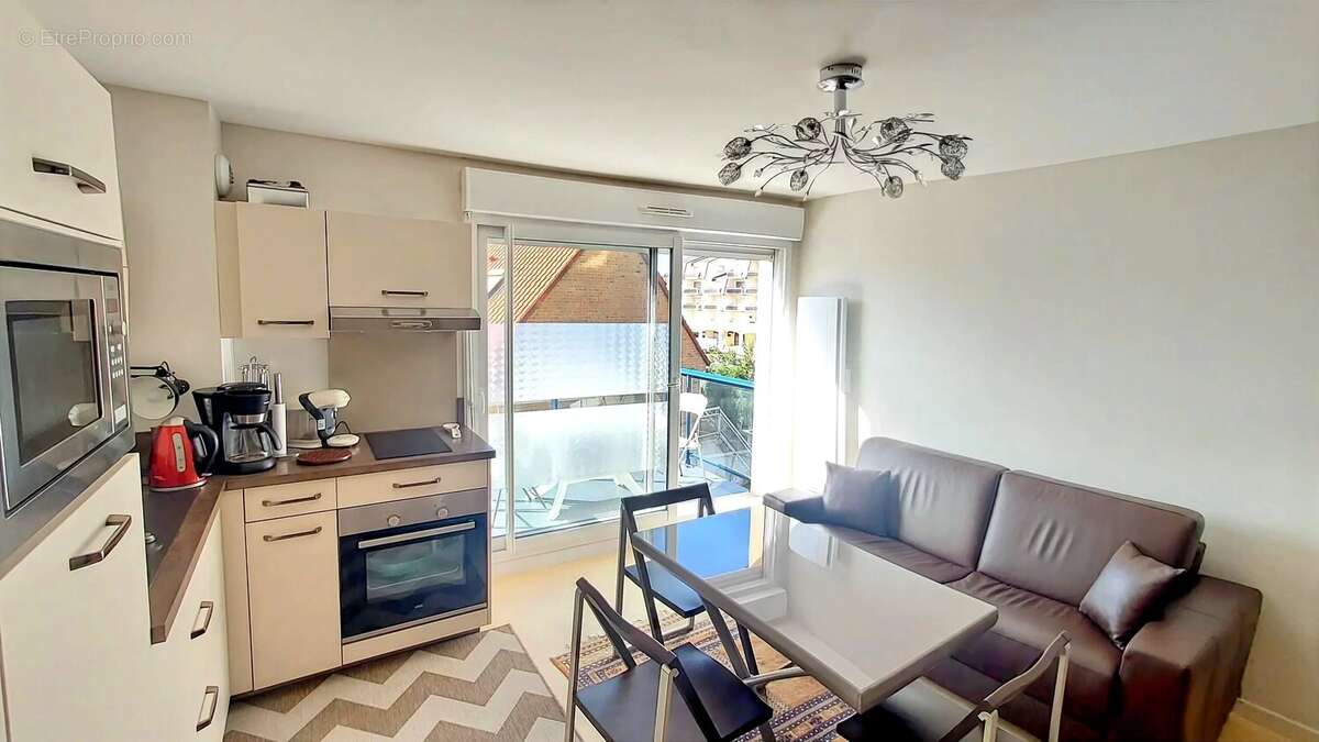 Appartement à CAMIERS