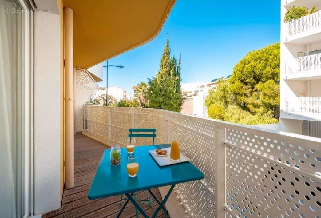 INVESTISSEMENT LOCATIF  La Seyne-sur-Mer  Résidence Seniors Stella Port Provence  6.91% de rentabilité - photo 4