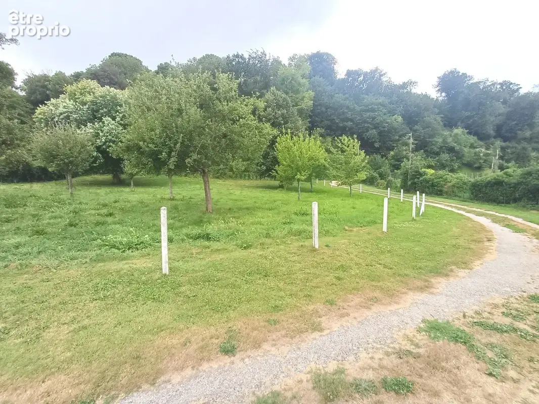 Belle Normande avec Dépendances implantée dans un écrin de Verdure d'une Surface de 17000 m2 - photo 13