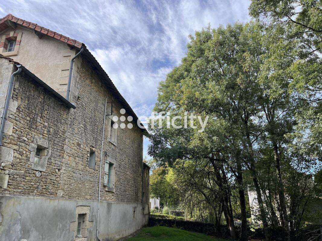 Maison à FRESSINES