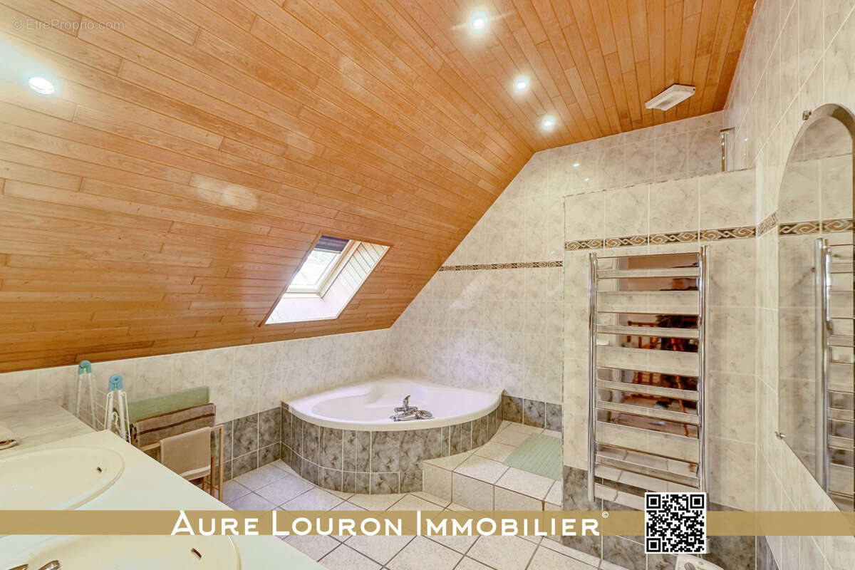 Maison à SARRANCOLIN