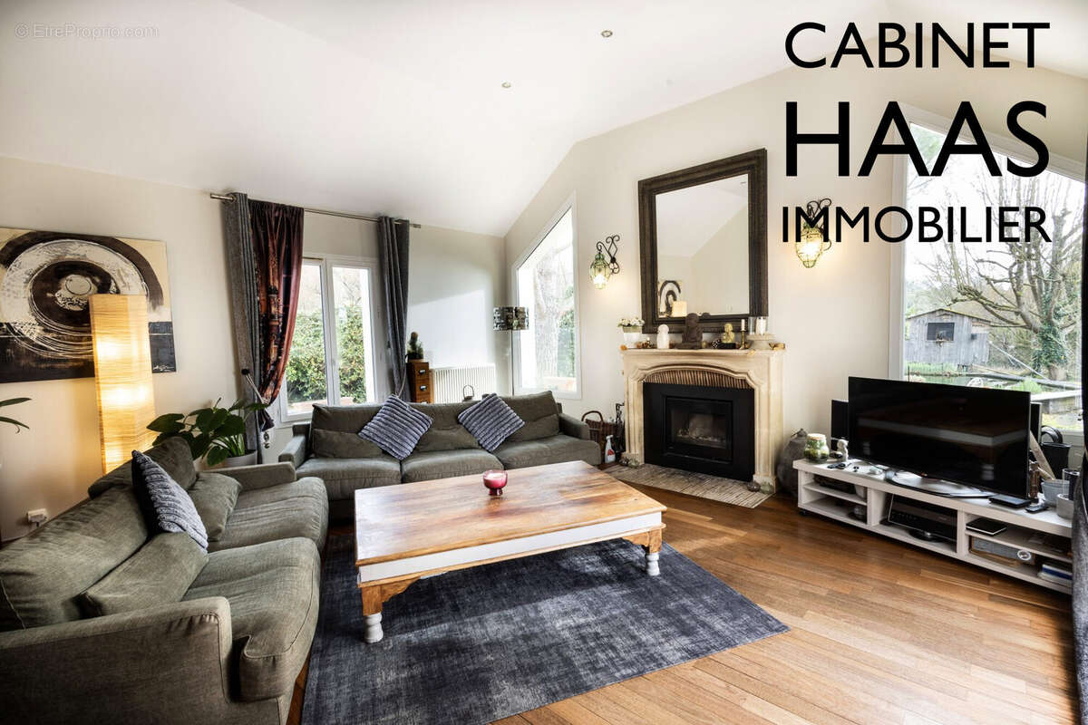 Maison à VULAINES-SUR-SEINE