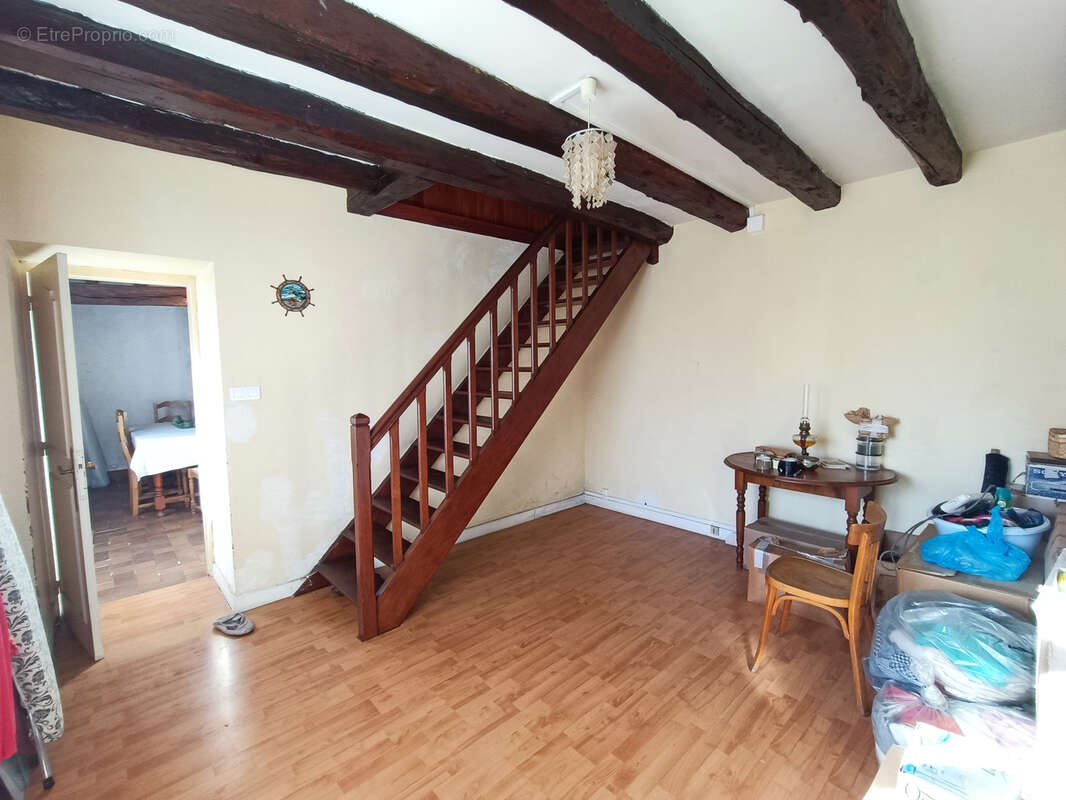 Maison à GARIGNY
