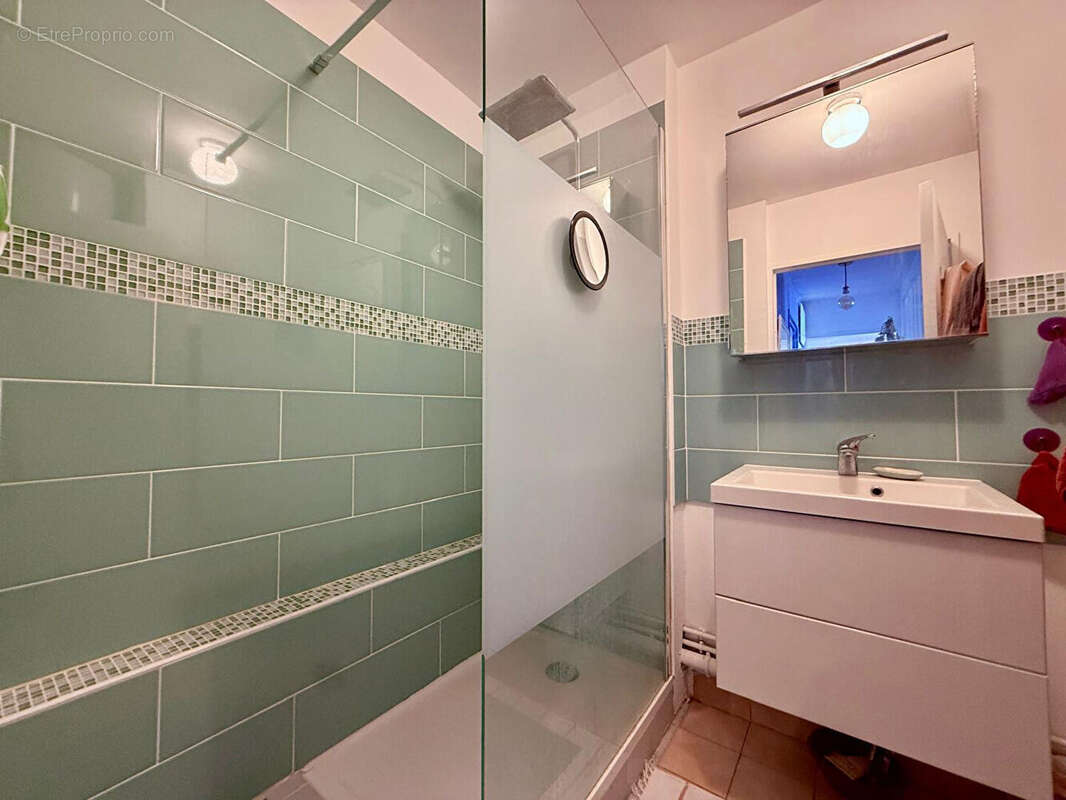 Appartement à PARIS-19E